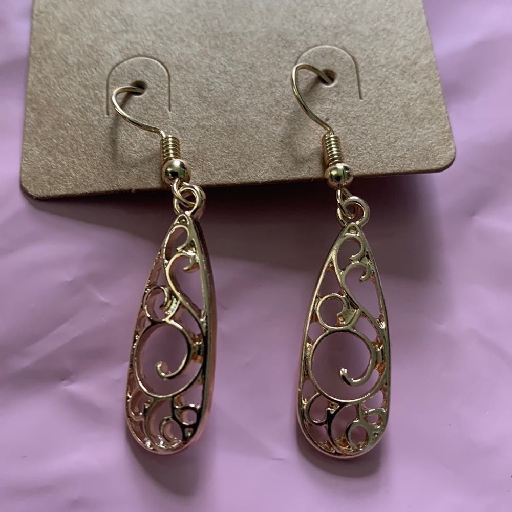Earrings 3 for $20 - Picture 1 of 1